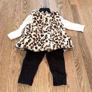 Baby cheetah outfit 12M